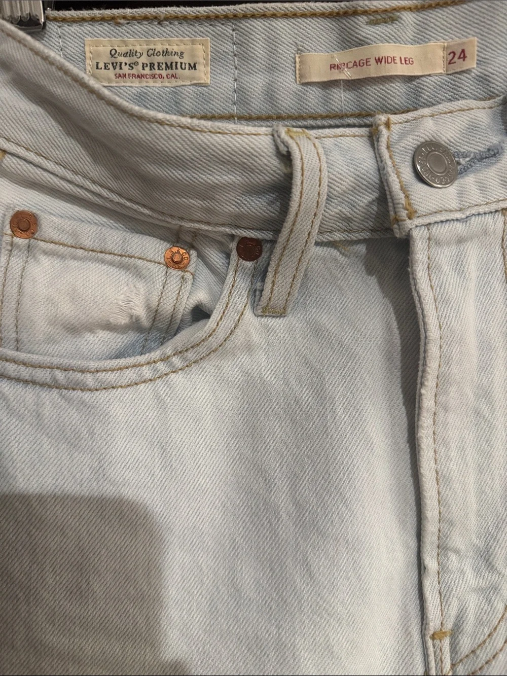 Levi’s Premium Ribcage Wide Leg Jeans Light Wash Size 24 - Picture 3 of 6